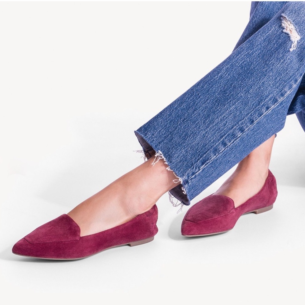 NWB ~ HUSH PUPPIES Women's Hazel Pointe Flat Rhubarb Red SIZE 6
